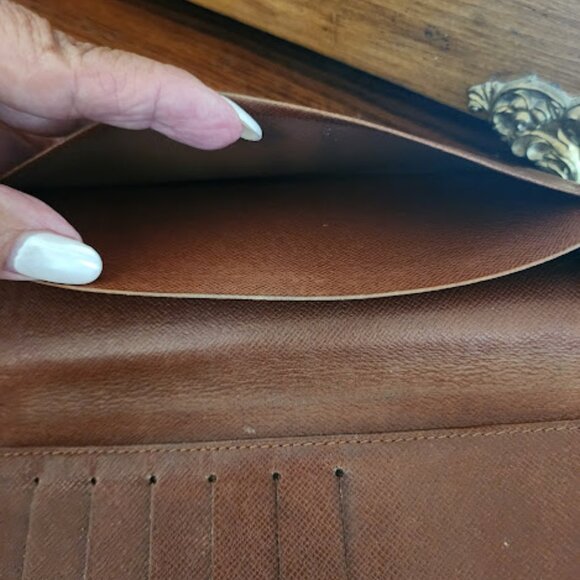 Louis Vuitton Monogram Checkbook Wallet - Picture 5 of 14